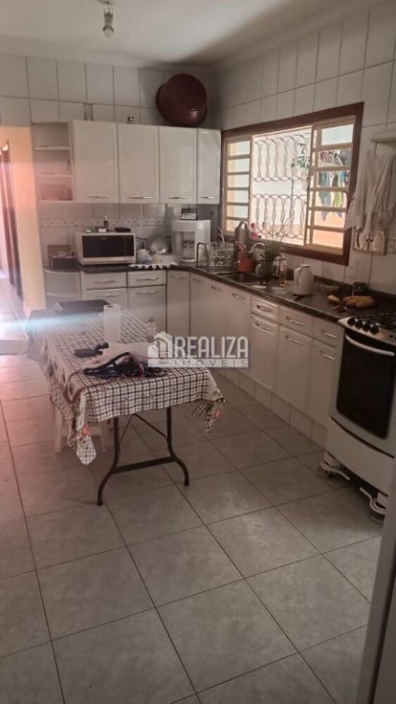 Casa, 3 quartos, 140 m² - Foto 2