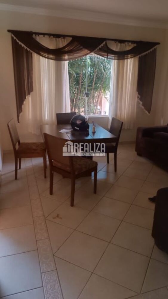 Casa, 3 quartos, 140 m² - Foto 1