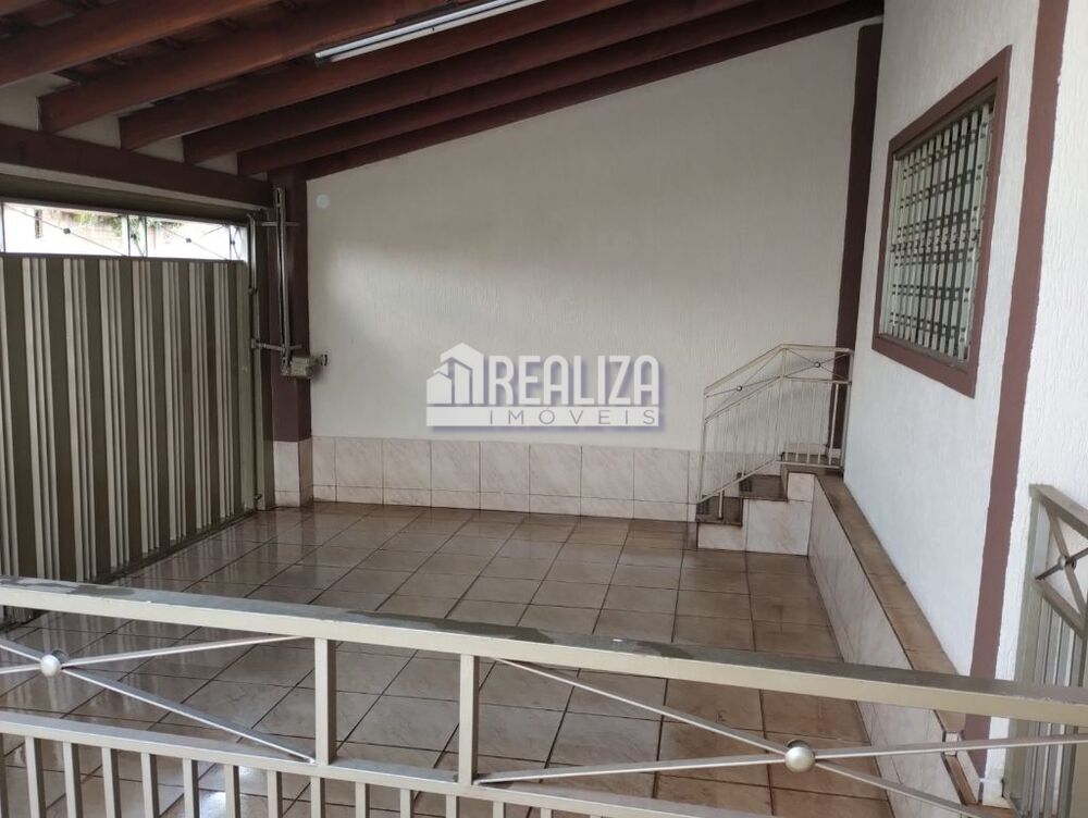 Casa, 3 quartos, 177 m² - Foto 2