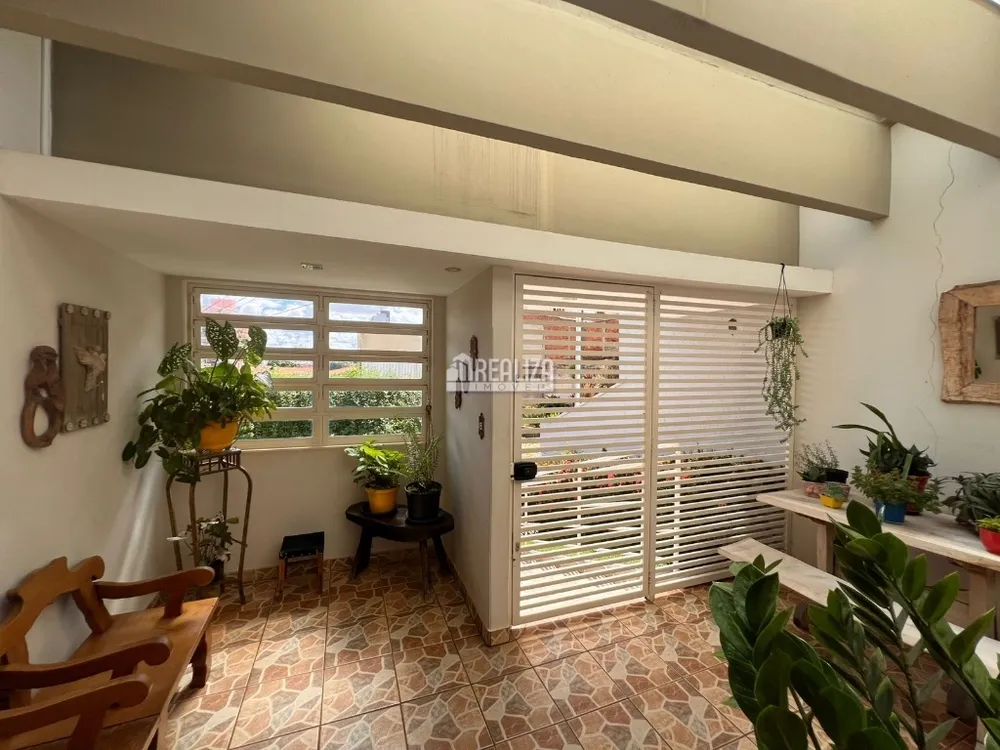 Casa, 5 quartos, 330 m² - Foto 4