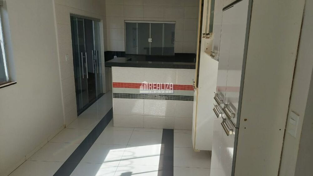 Casa, 3 quartos, 159 m² - Foto 2