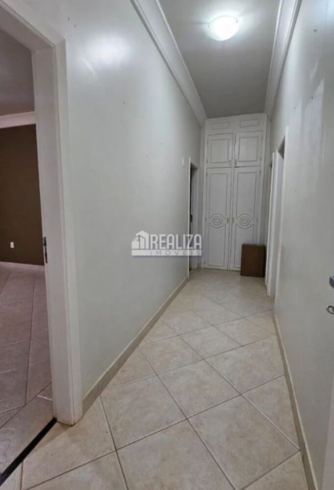 Casa à venda com 4 quartos, 528m² - Foto 4