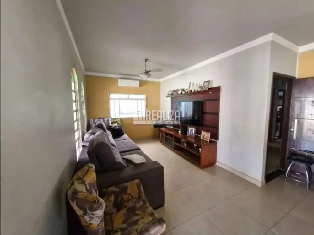 Casa, 3 quartos, 221 m² - Foto 10