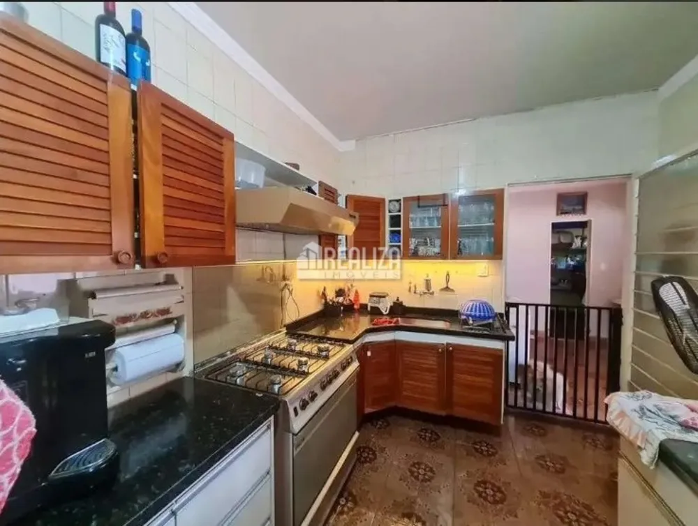 Casa, 3 quartos, 221 m² - Foto 8
