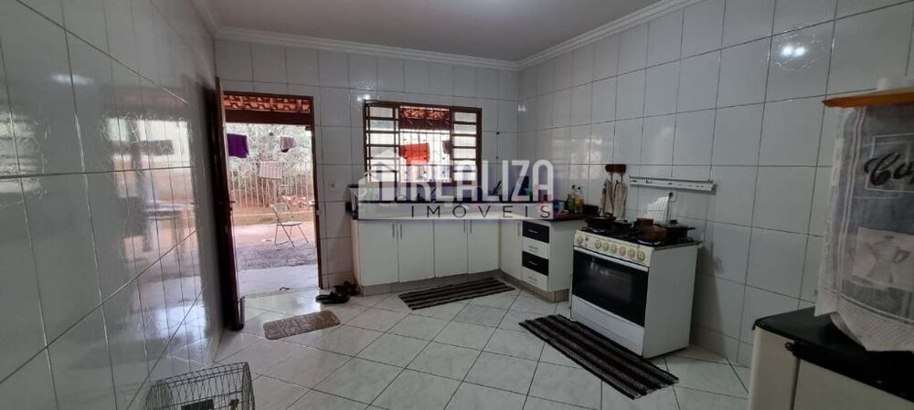 Casa, 2 quartos, 148 m² - Foto 1