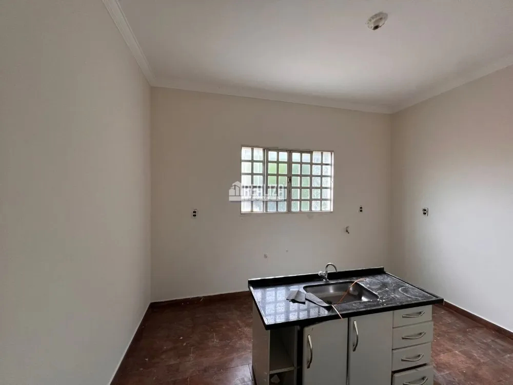 Casa, 6 quartos, 110 m² - Foto 4