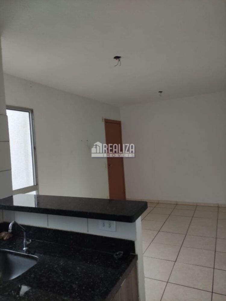 Apartamento à venda com 2 quartos, 46m² - Foto 2