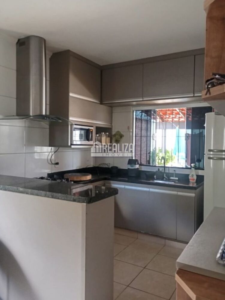 Casa, 3 quartos, 190 m² - Foto 2