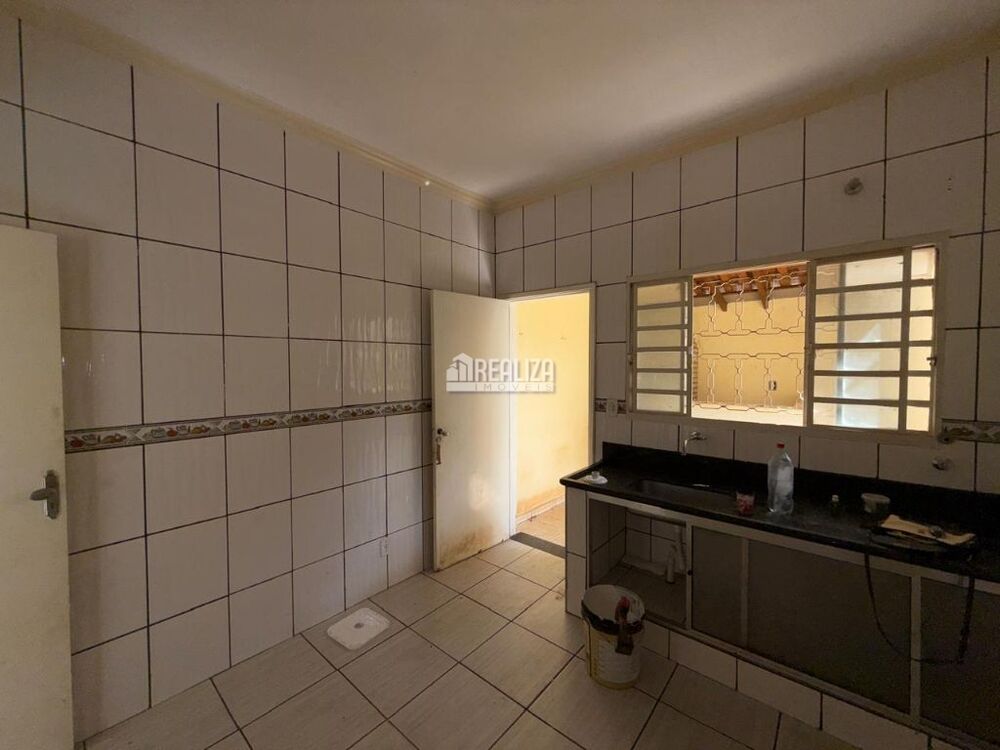 Casa à venda com 3 quartos, 138m² - Foto 3