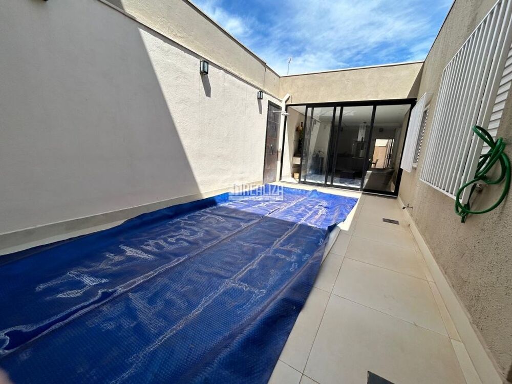 Casa, 3 quartos, 182 m² - Foto 1