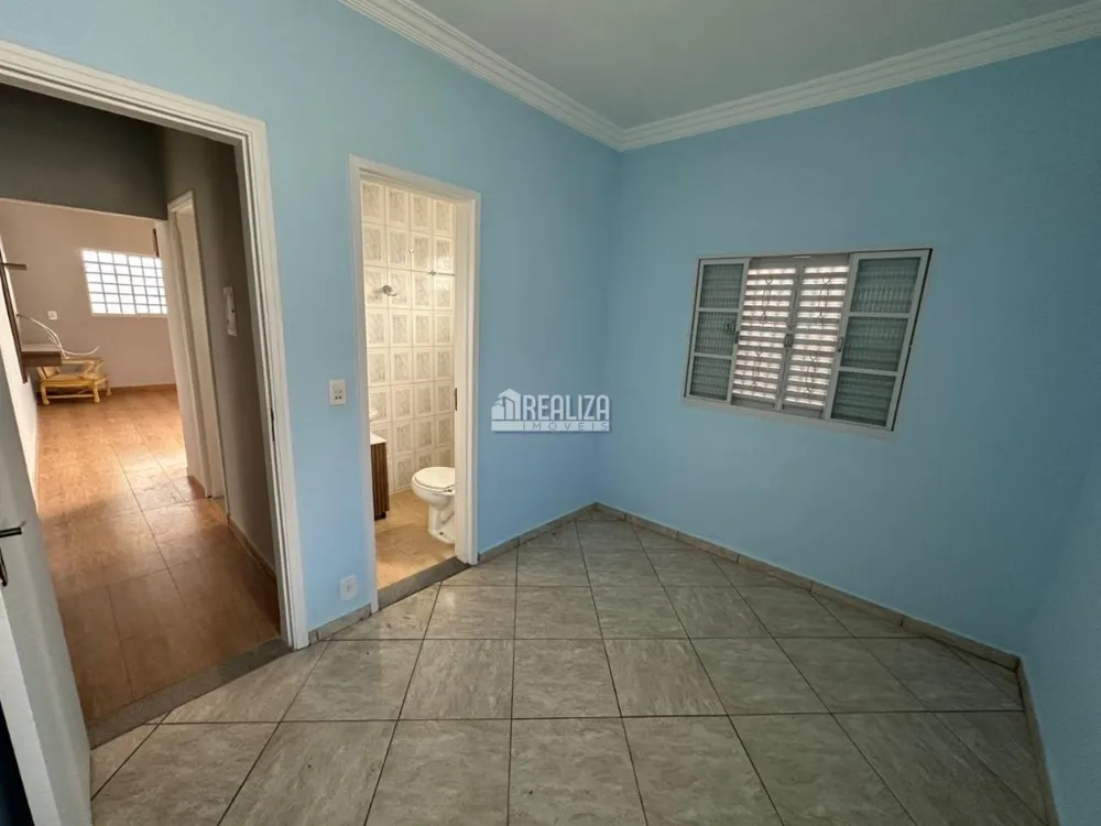 Casa, 3 quartos, 132 m² - Foto 2