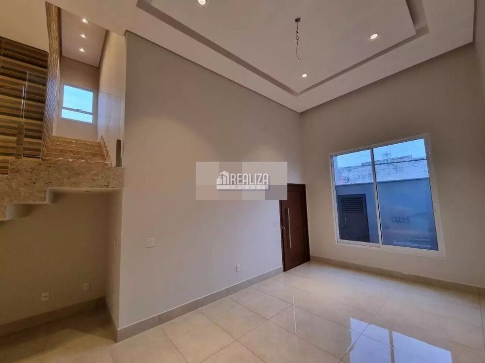 Casa à venda com 3 quartos, 200m² - Foto 9
