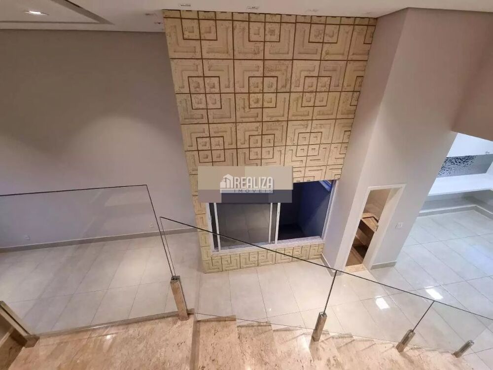 Casa à venda com 3 quartos, 200m² - Foto 2