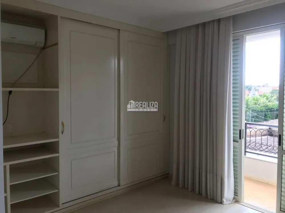 Apartamento, 3 quartos, 200 m² - Foto 4
