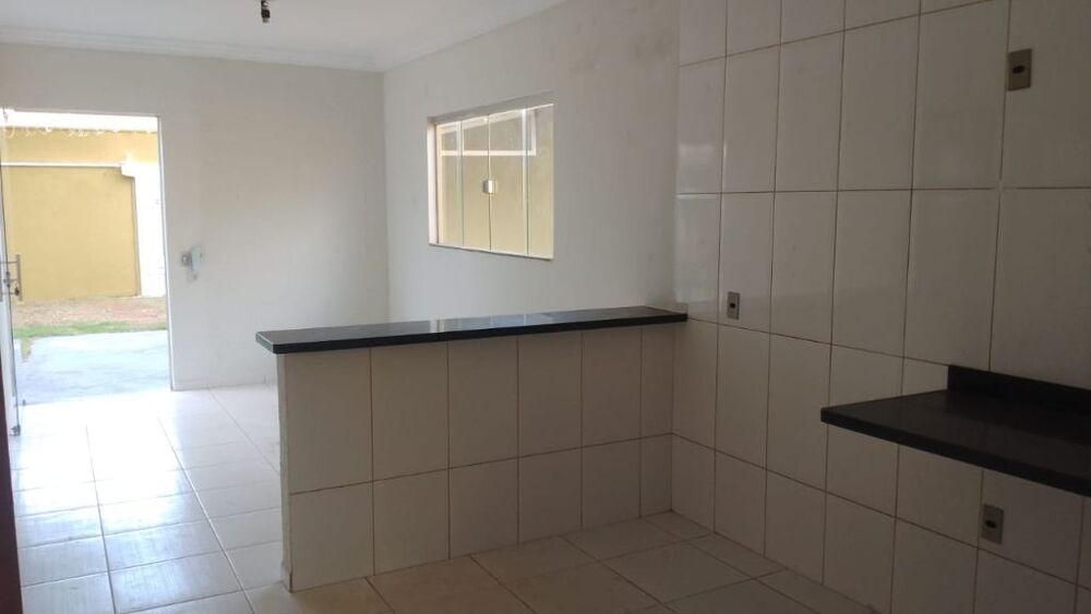 Casa à venda com 2 quartos, 80m² - Foto 9