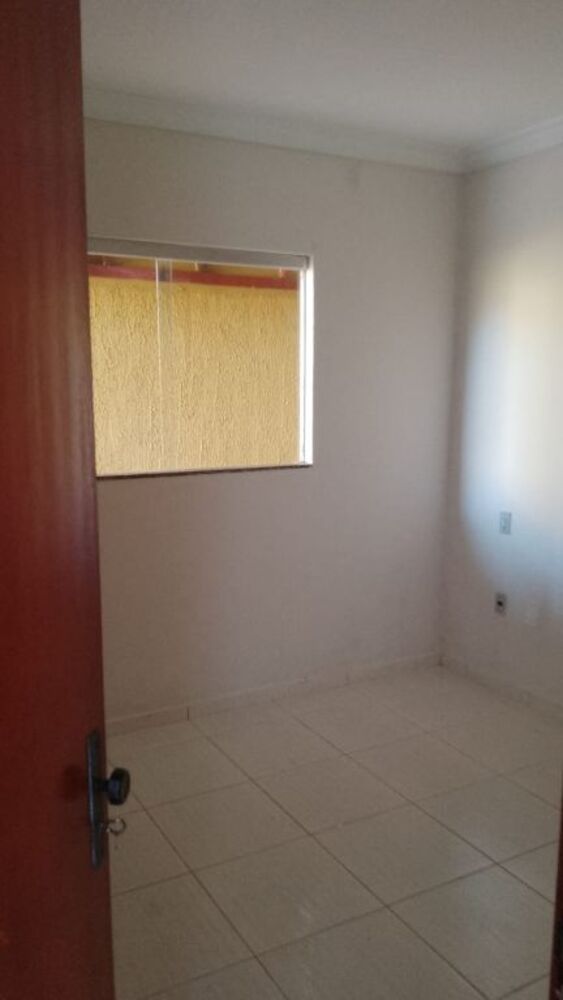 Casa à venda com 2 quartos, 80m² - Foto 11