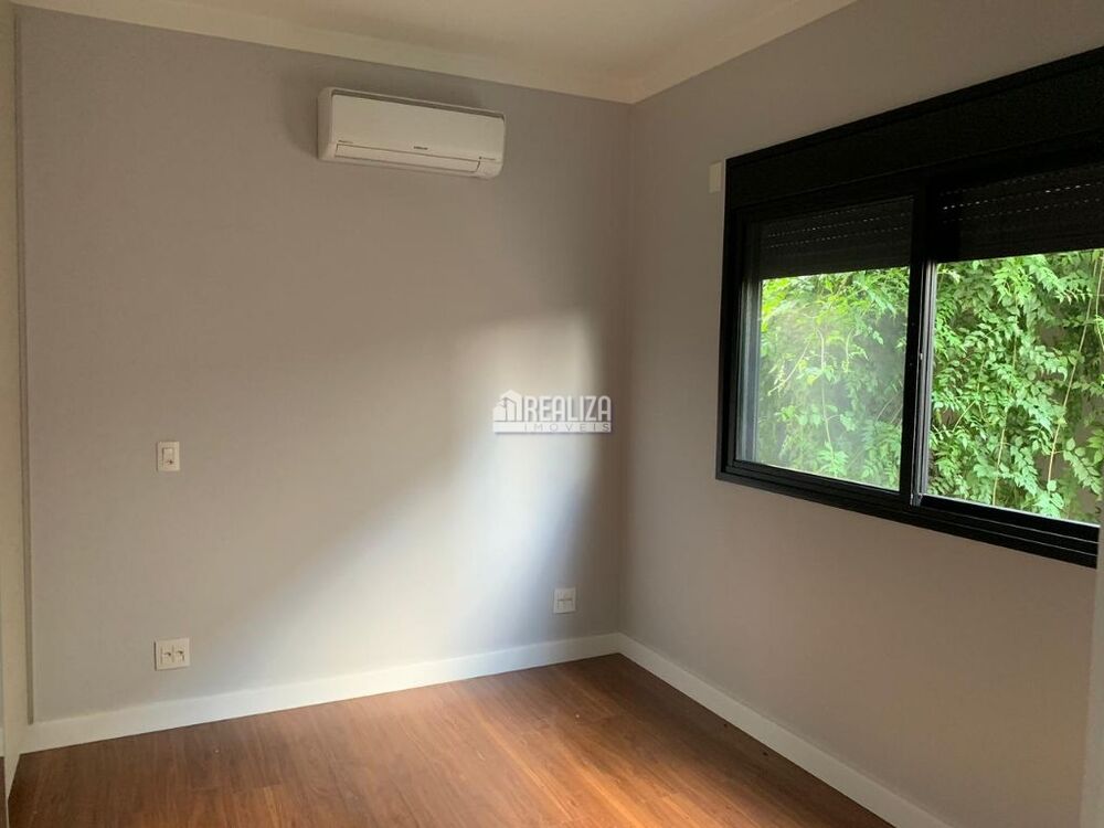Casa, 3 quartos, 218 m² - Foto 3