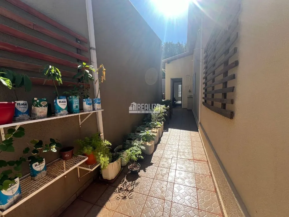 Casa, 2 quartos, 210 m² - Foto 18