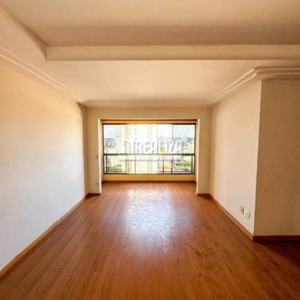 Apartamento, 3 quartos, 211 m² - Foto 1