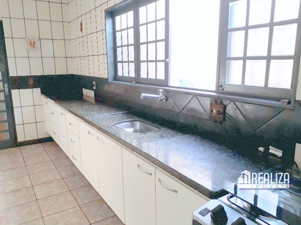 Casa, 4 quartos, 300 m² - Foto 3
