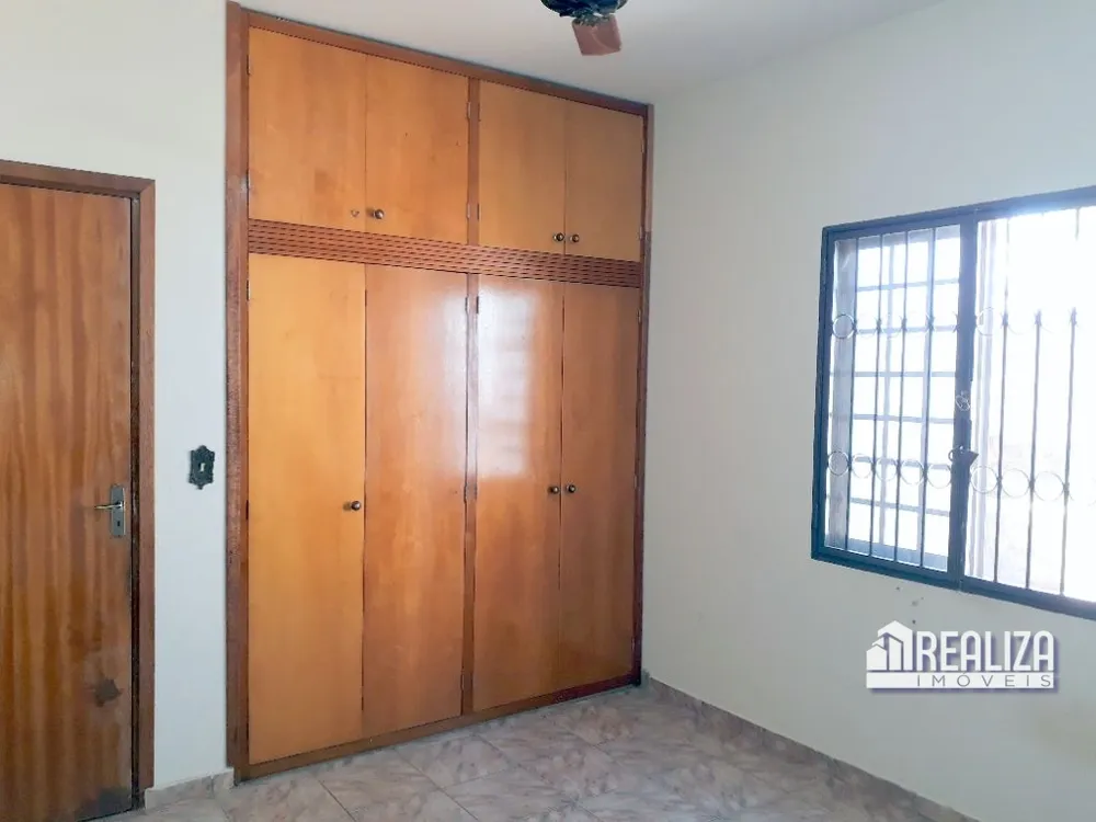 Casa, 4 quartos, 300 m² - Foto 14