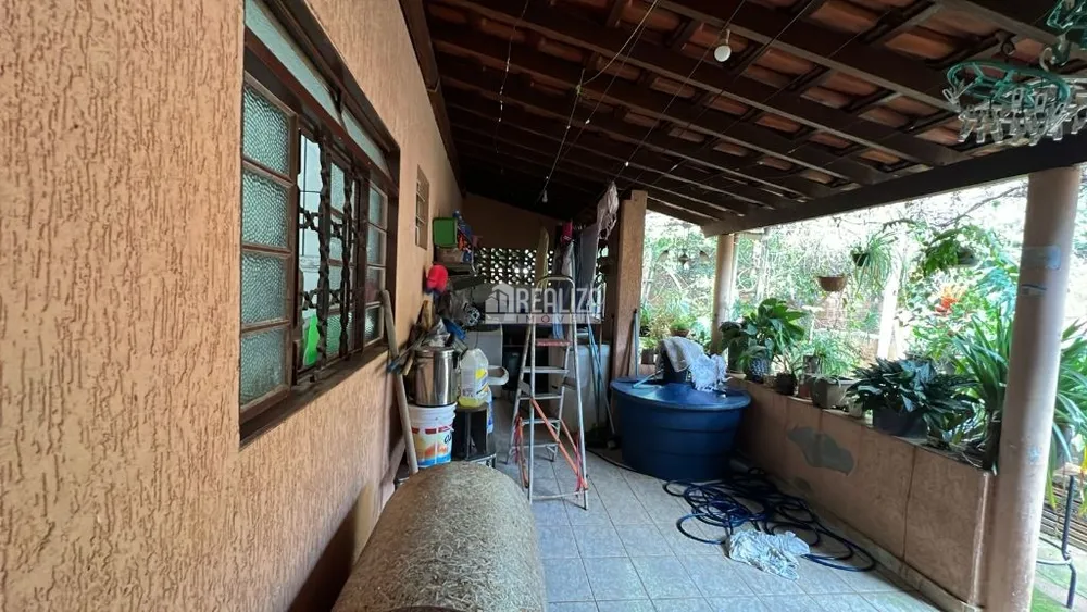 Casa, 6 quartos, 238 m² - Foto 3
