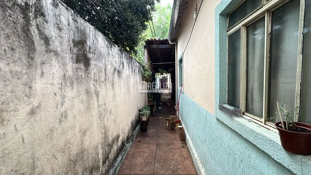 Casa, 6 quartos, 238 m² - Foto 4