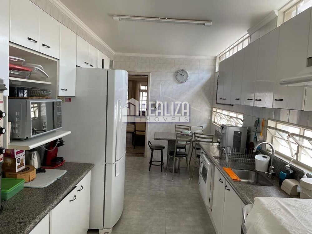 Casa, 4 quartos, 235 m² - Foto 10