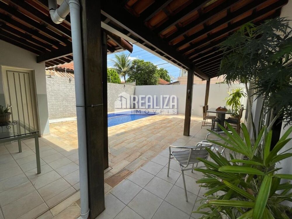Casa, 4 quartos, 235 m² - Foto 4