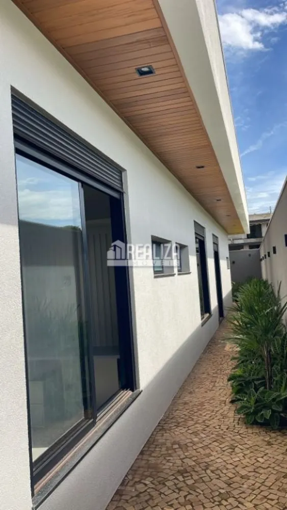 Casa, 3 quartos, 238 m² - Foto 2