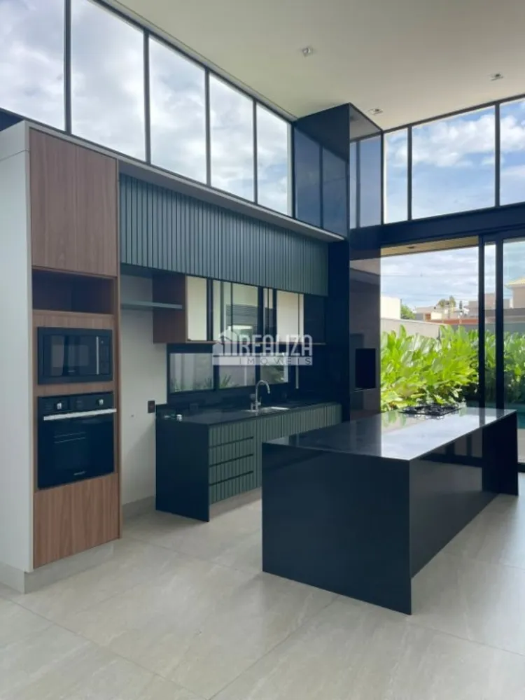 Casa, 3 quartos, 238 m² - Foto 3