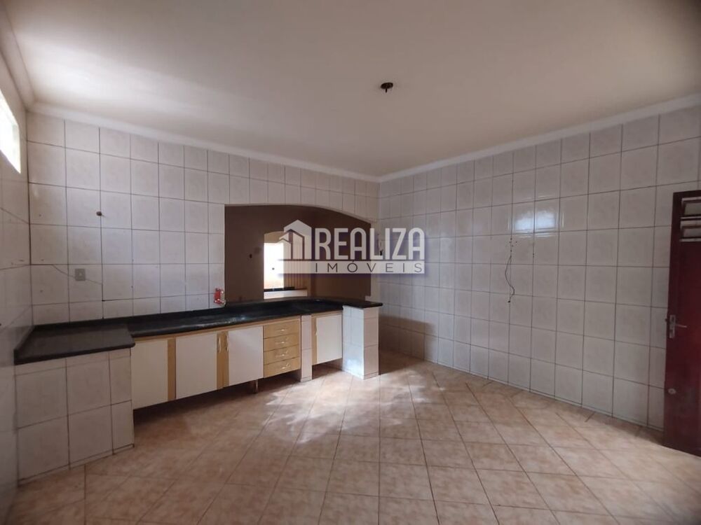 Casa, 3 quartos, 171 m² - Foto 1