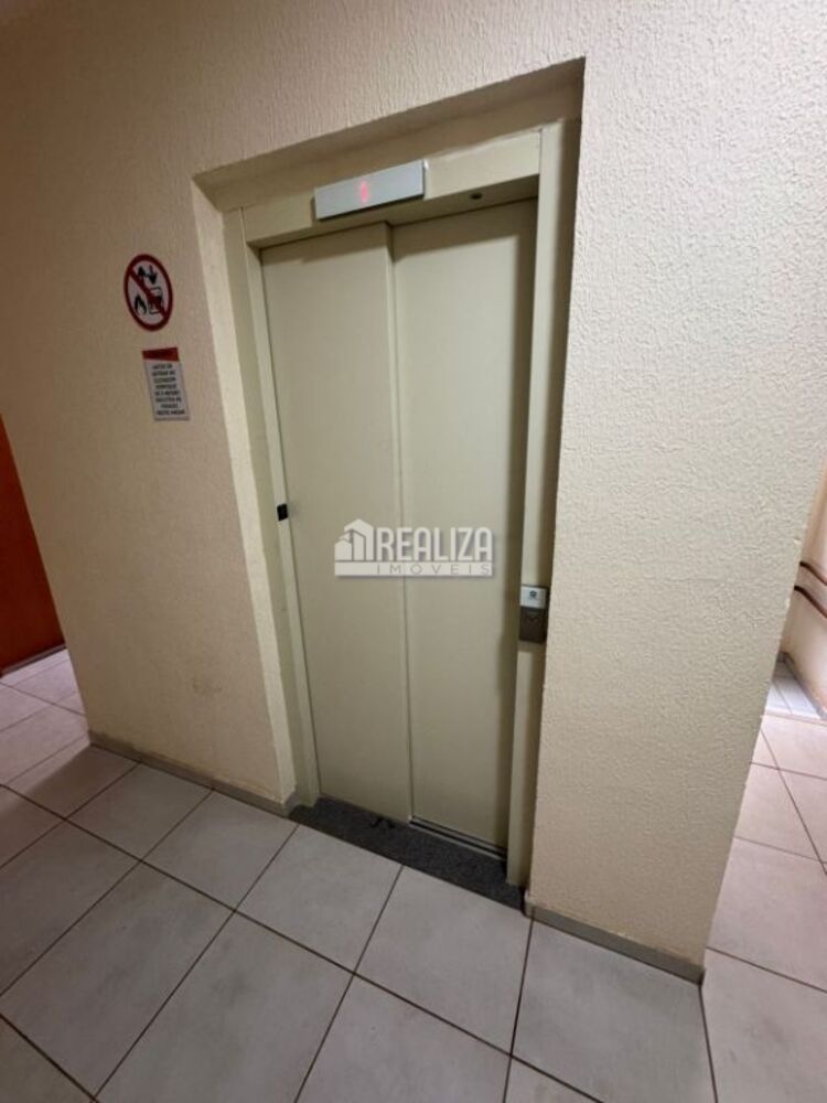 Apartamento à venda com 2 quartos, 50m² - Foto 3