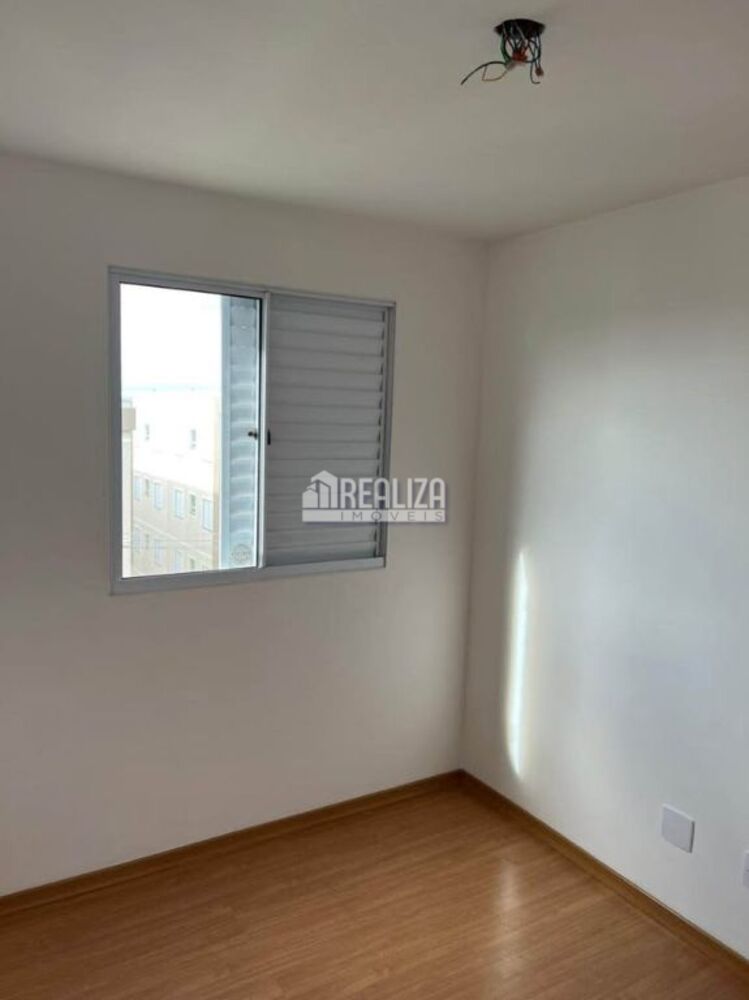 Apartamento à venda com 2 quartos, 46m² - Foto 4