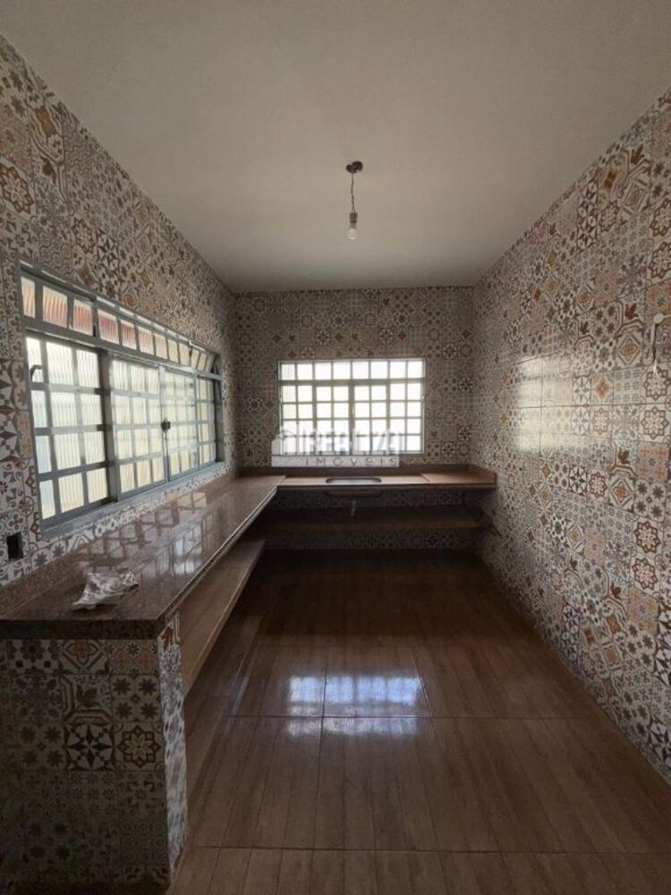 Casa à venda com 2 quartos, 69m² - Foto 6