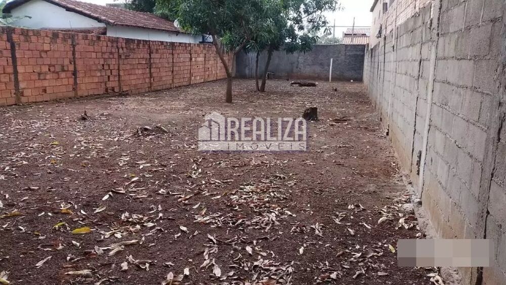 Terreno à venda, 319m² - Foto 1