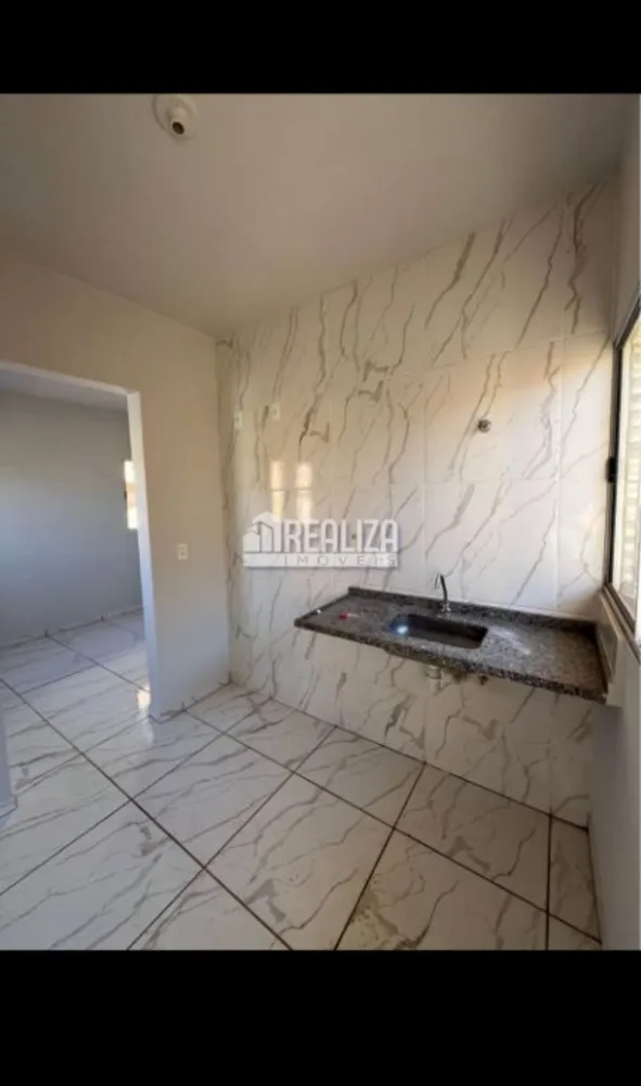 Casa, 2 quartos, 48 m² - Foto 2