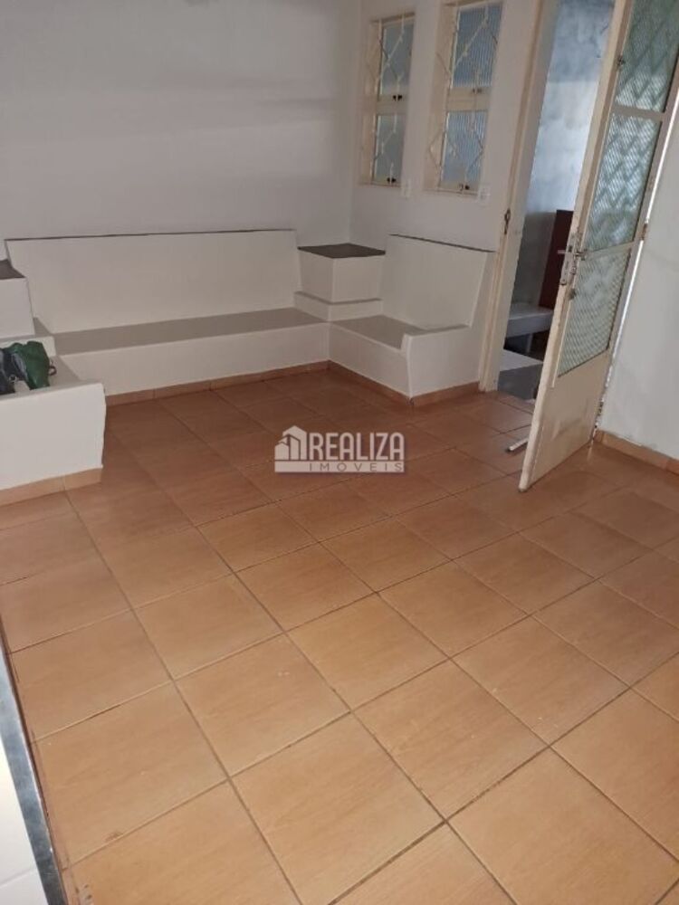 Casa, 3 quartos, 164 m² - Foto 2