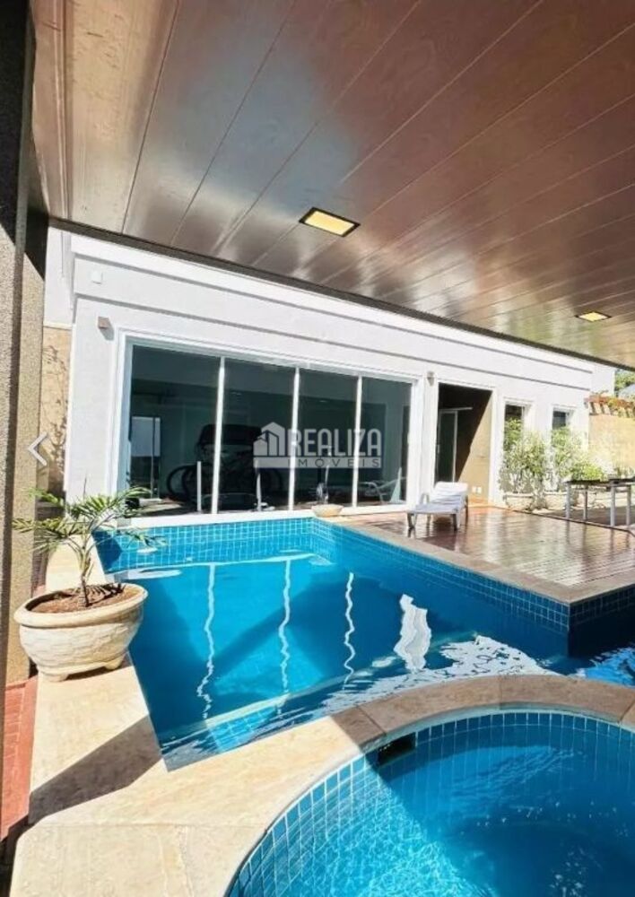 Casa, 6 quartos, 554 m² - Foto 1