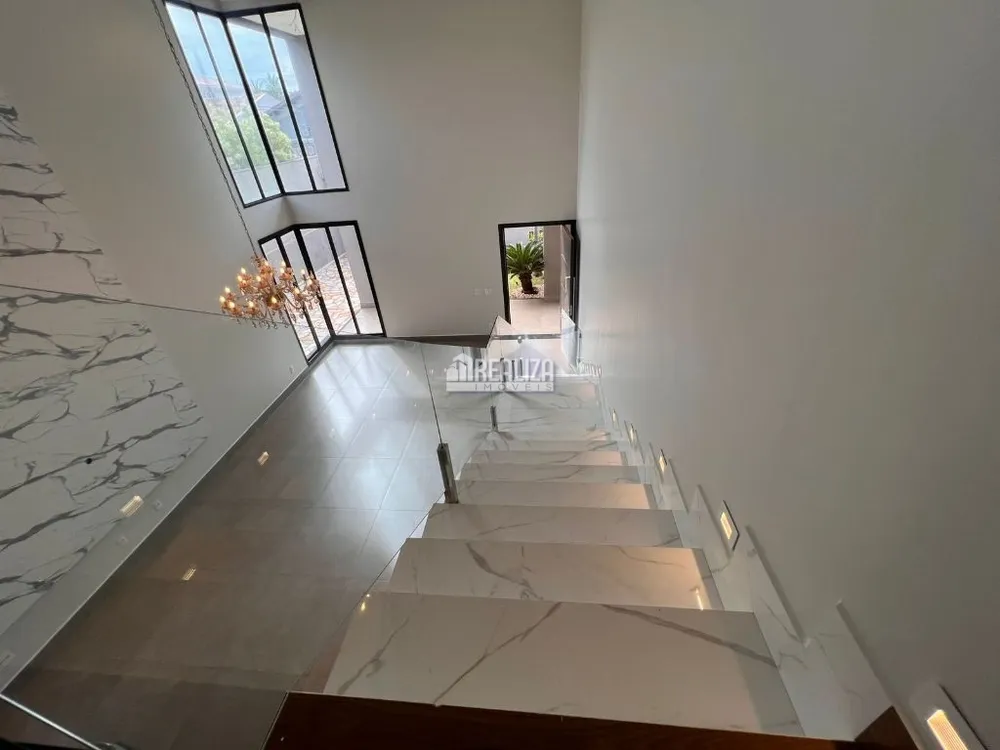 Casa, 4 quartos, 318 m² - Foto 1