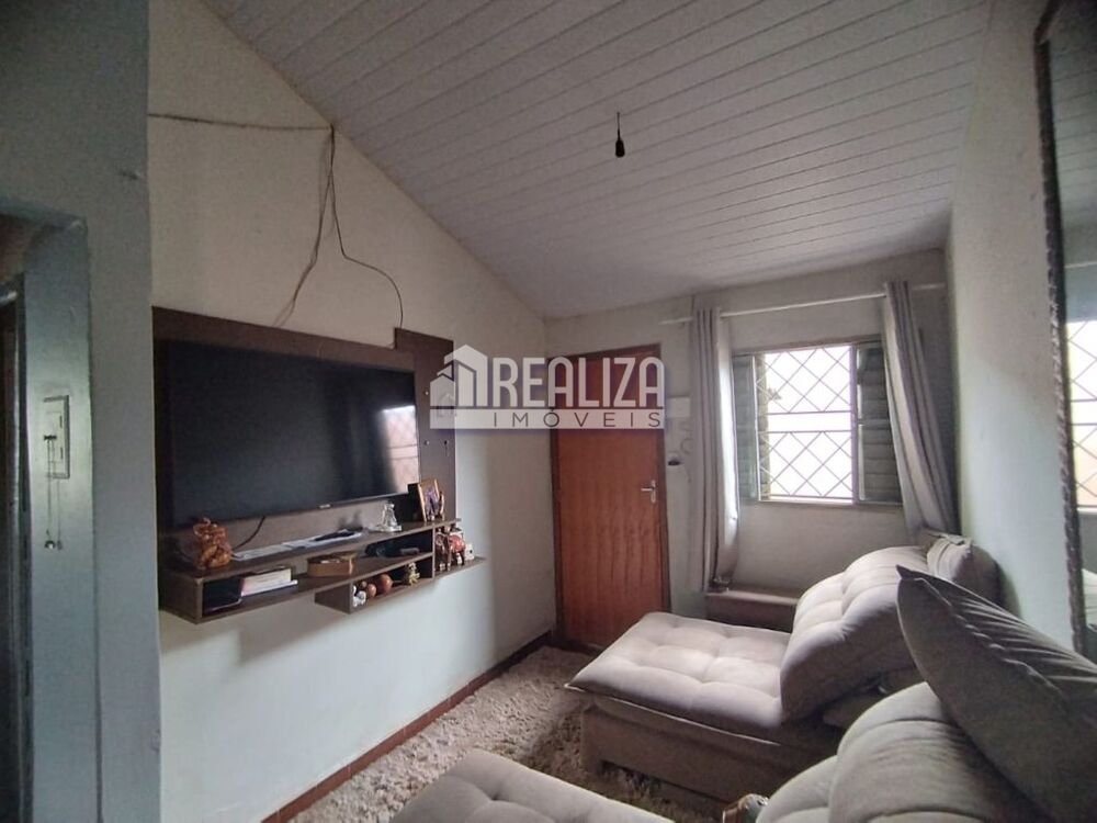 Casa, 3 quartos, 73 m² - Foto 2