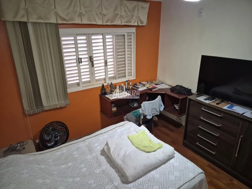 Casa, 6 quartos, 322 m² - Foto 11