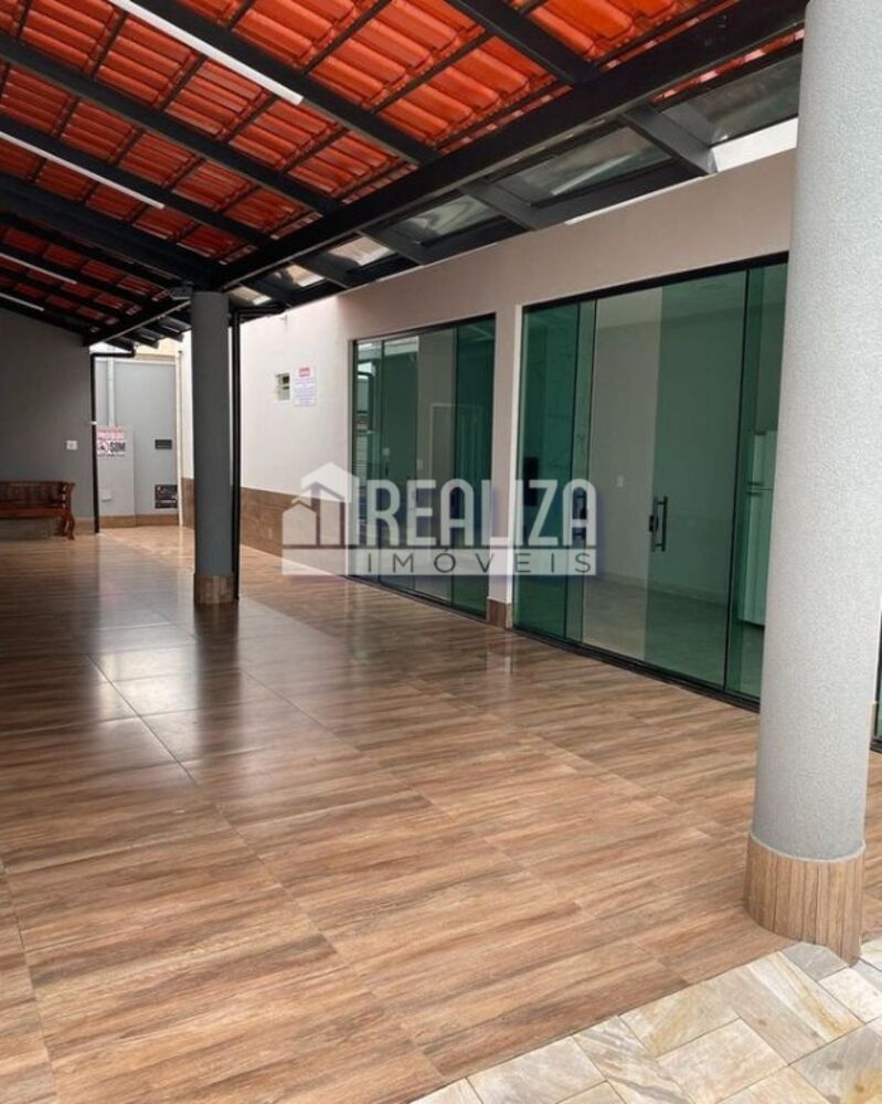 Casa, 1 quarto, 250 m² - Foto 2