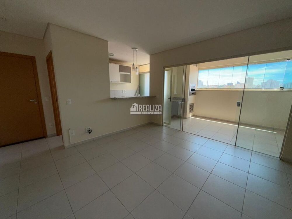 Apartamento à venda com 3 quartos, 96m² - Foto 1