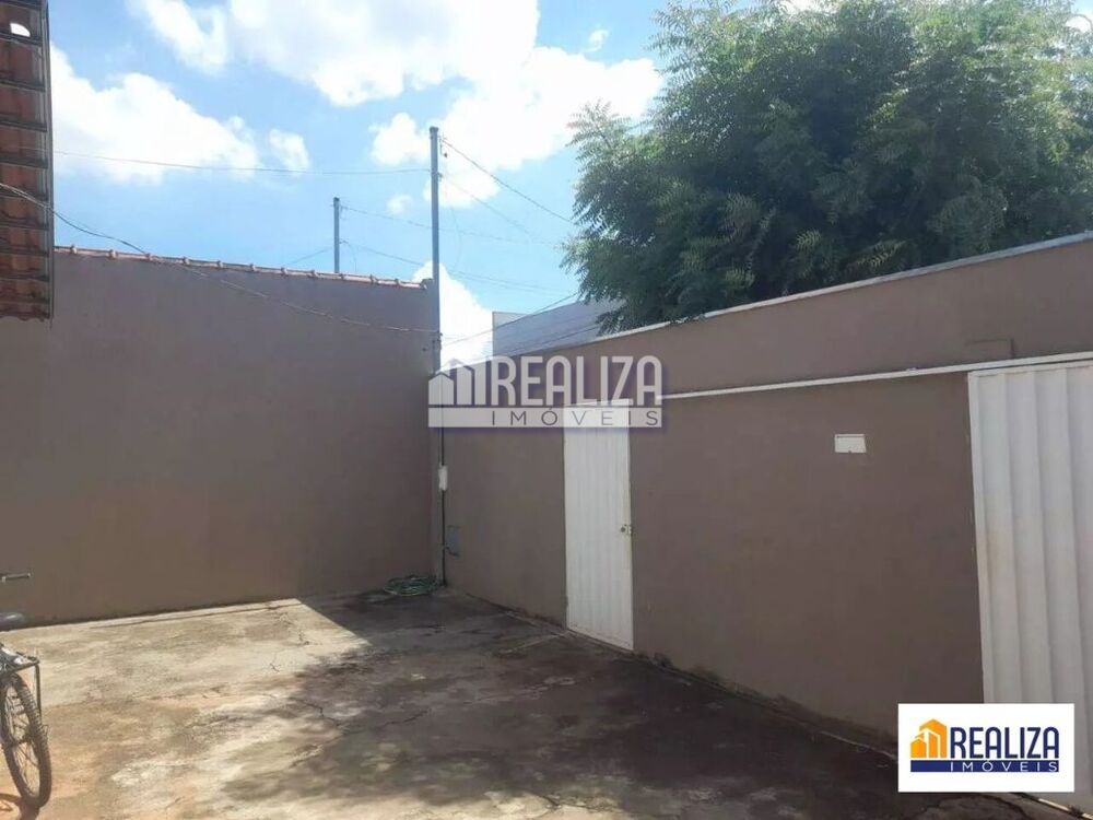 Casa à venda com 2 quartos, 70m² - Foto 12