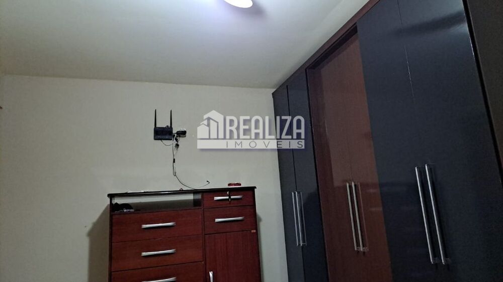 Casa, 2 quartos, 200 m² - Foto 1