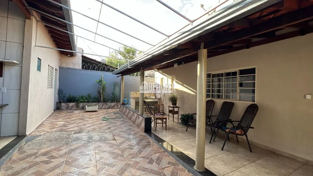 Casa, 4 quartos, 162 m² - Foto 4