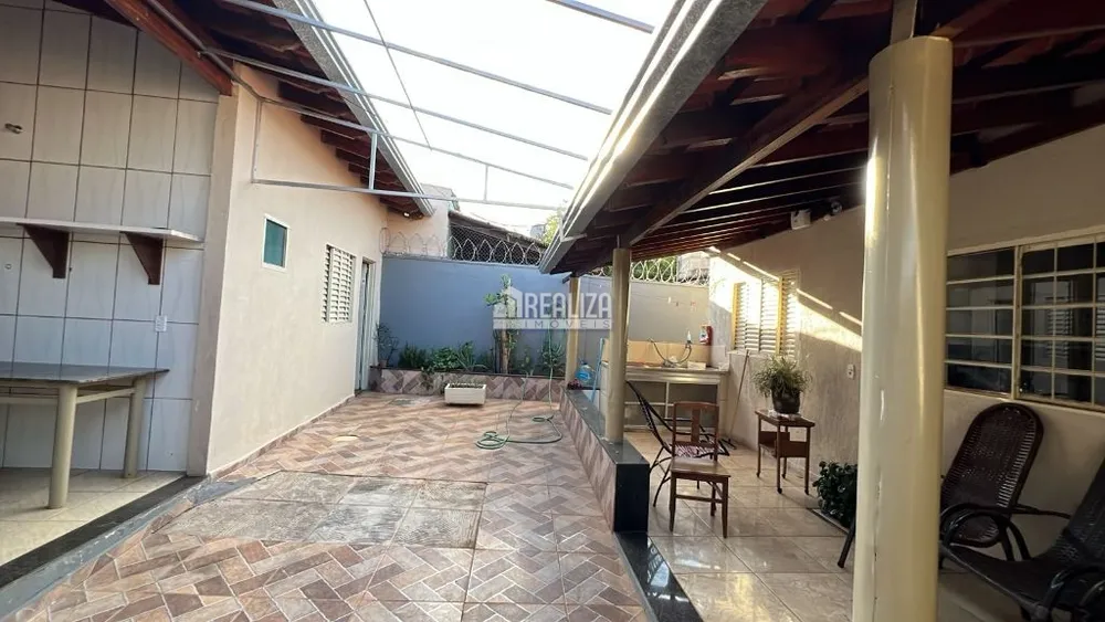Casa, 4 quartos, 162 m² - Foto 2