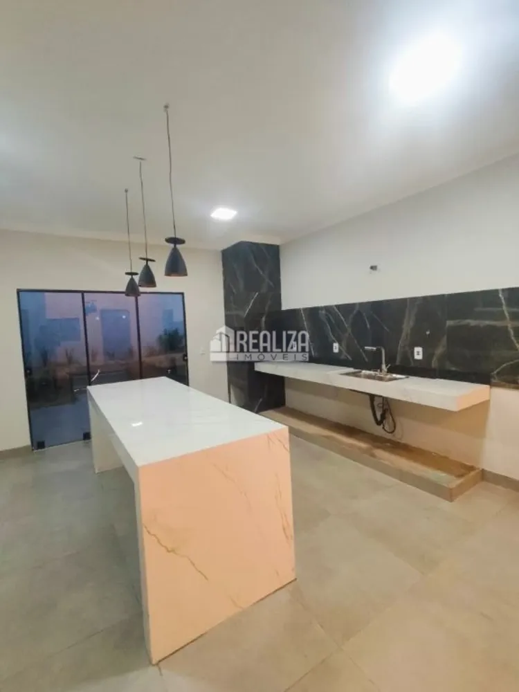 Casa, 3 quartos, 175 m² - Foto 2