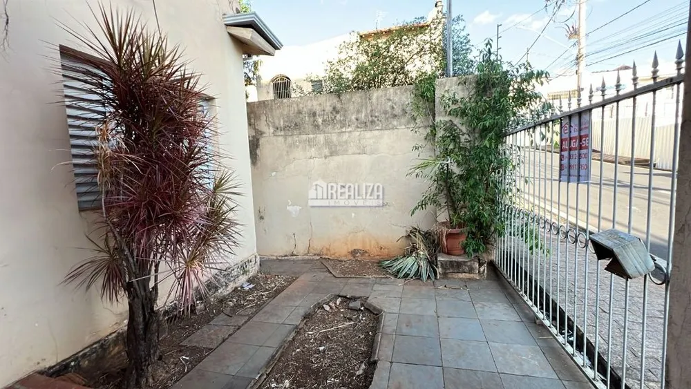 Casa, 4 quartos, 109 m² - Foto 1